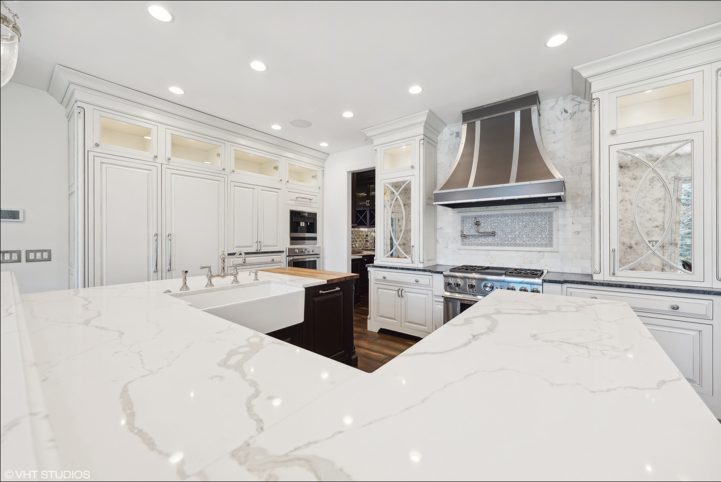 34W033 White Thorne Road, Wayne, IL 60184