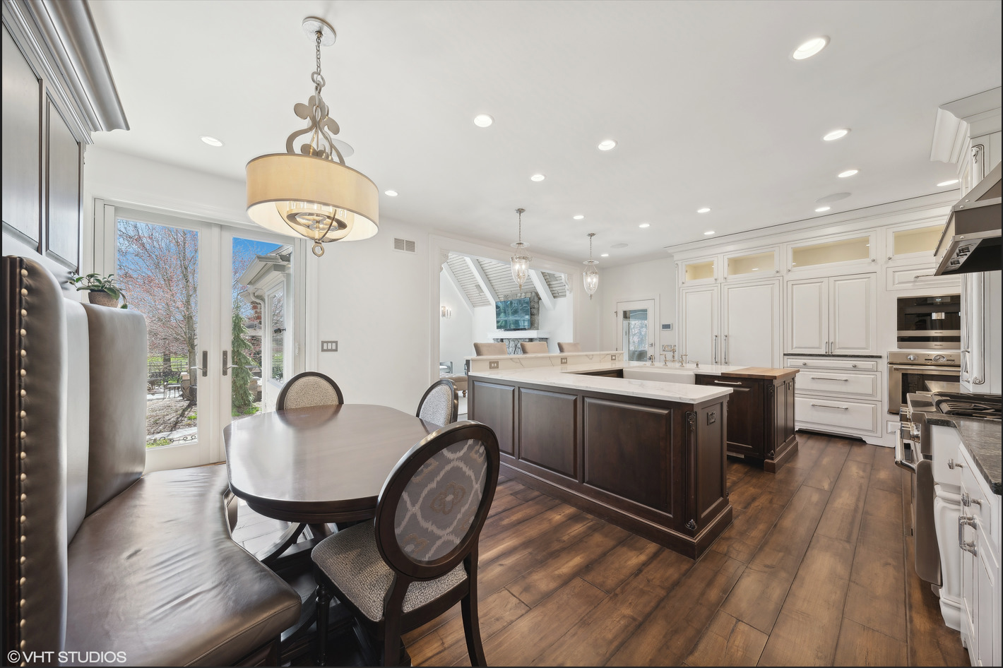 34W033 White Thorne Road, Wayne, IL 60184