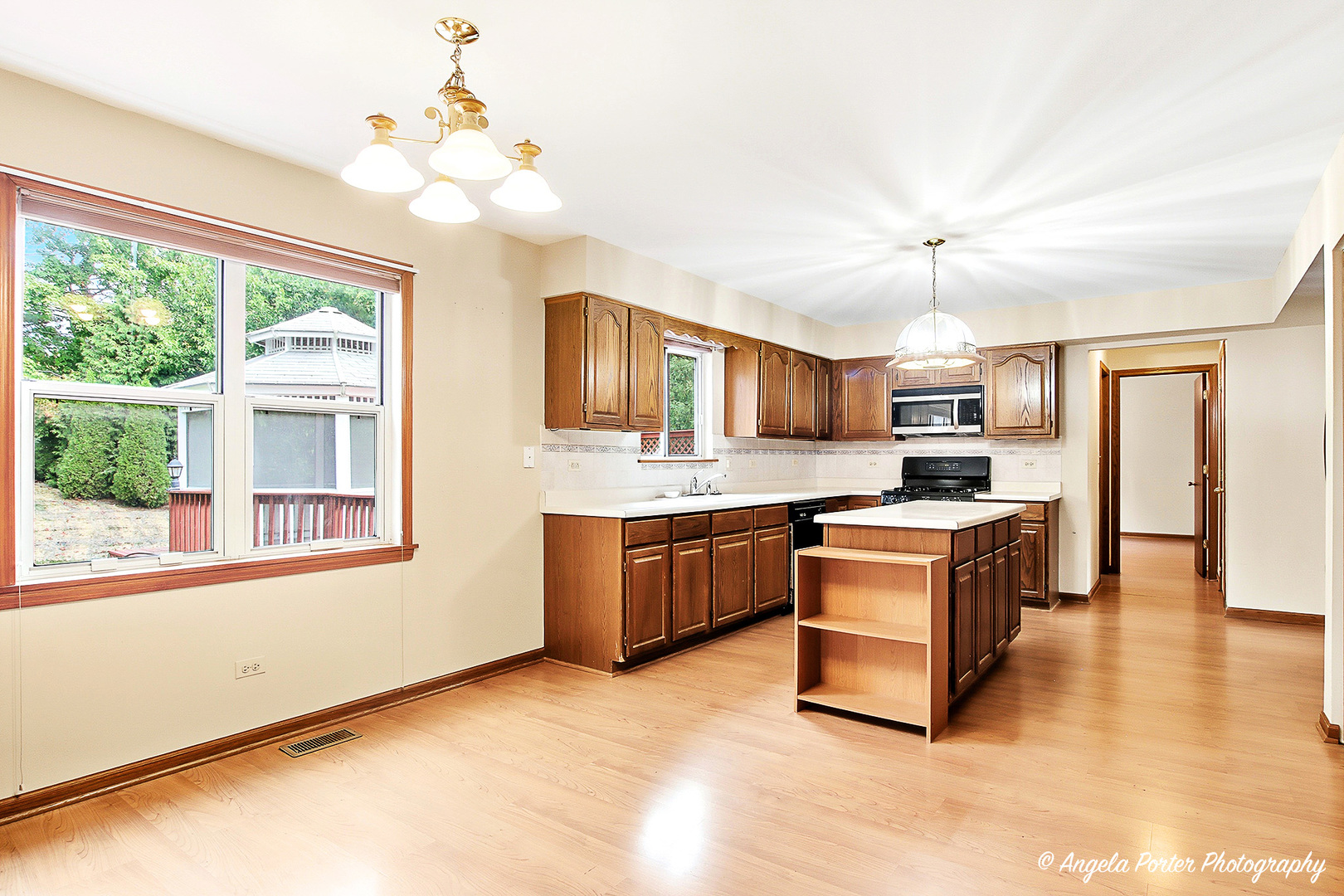 1632 Brighton Drive, Mundelein, IL 60060