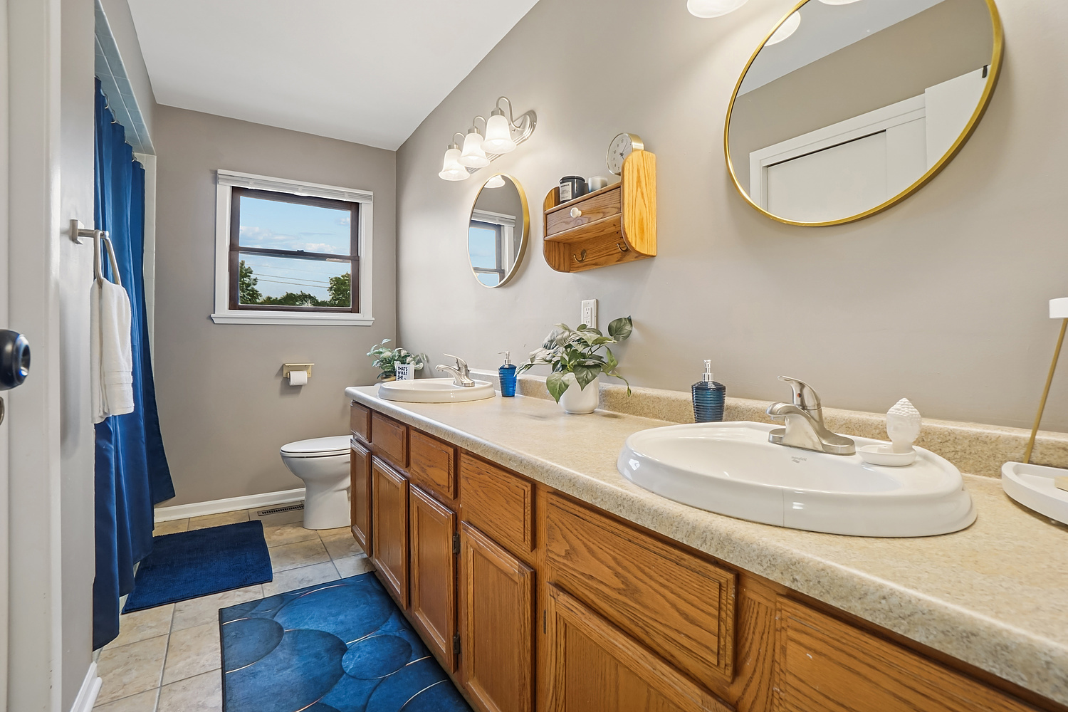15143 Geoffrey Road, Oak Forest, IL 60452