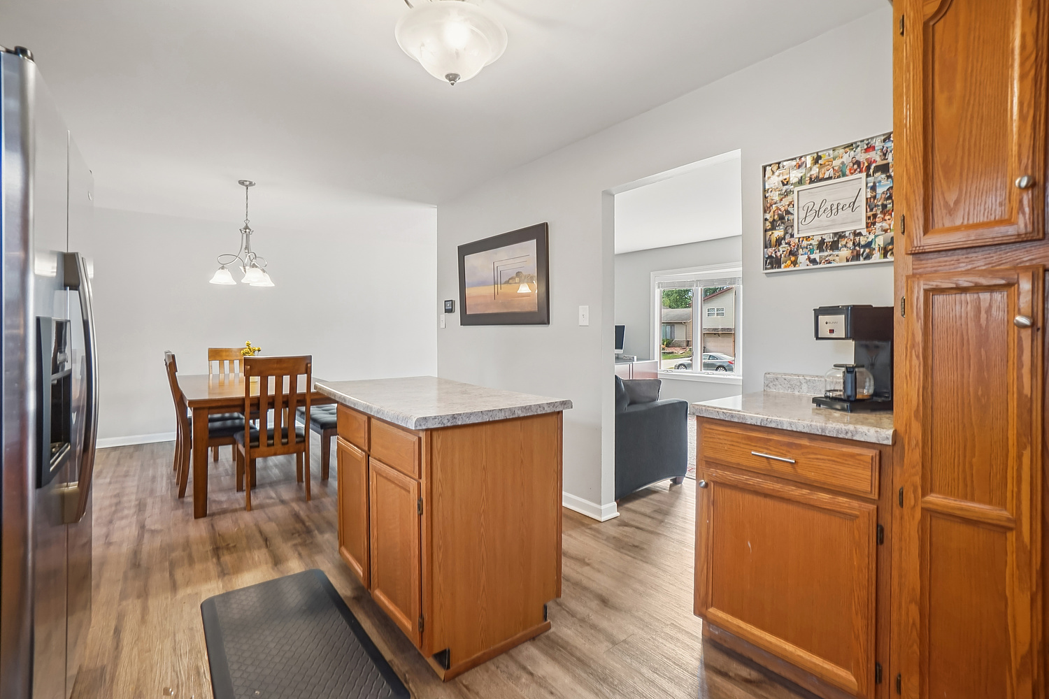 15143 Geoffrey Road, Oak Forest, IL 60452