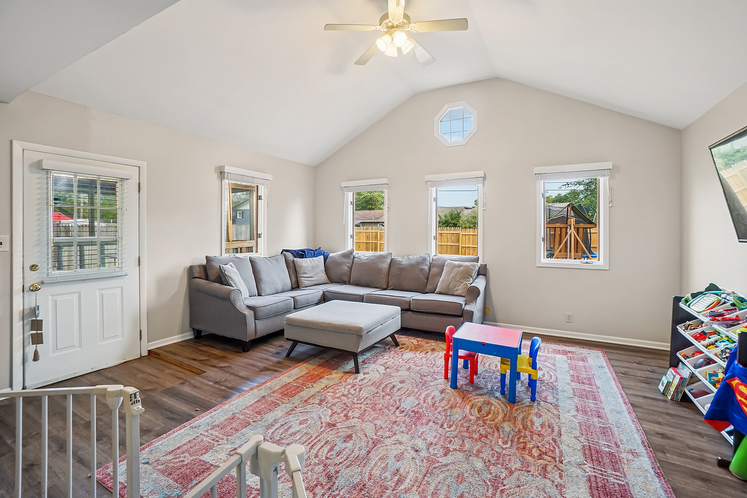 15143 Geoffrey Road, Oak Forest, IL 60452