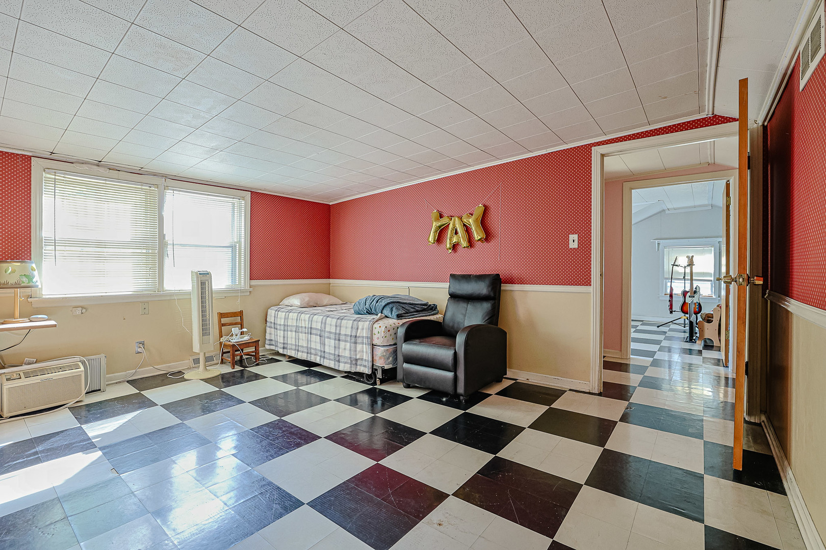 901 S Cumberland Avenue, Park Ridge, IL 60068