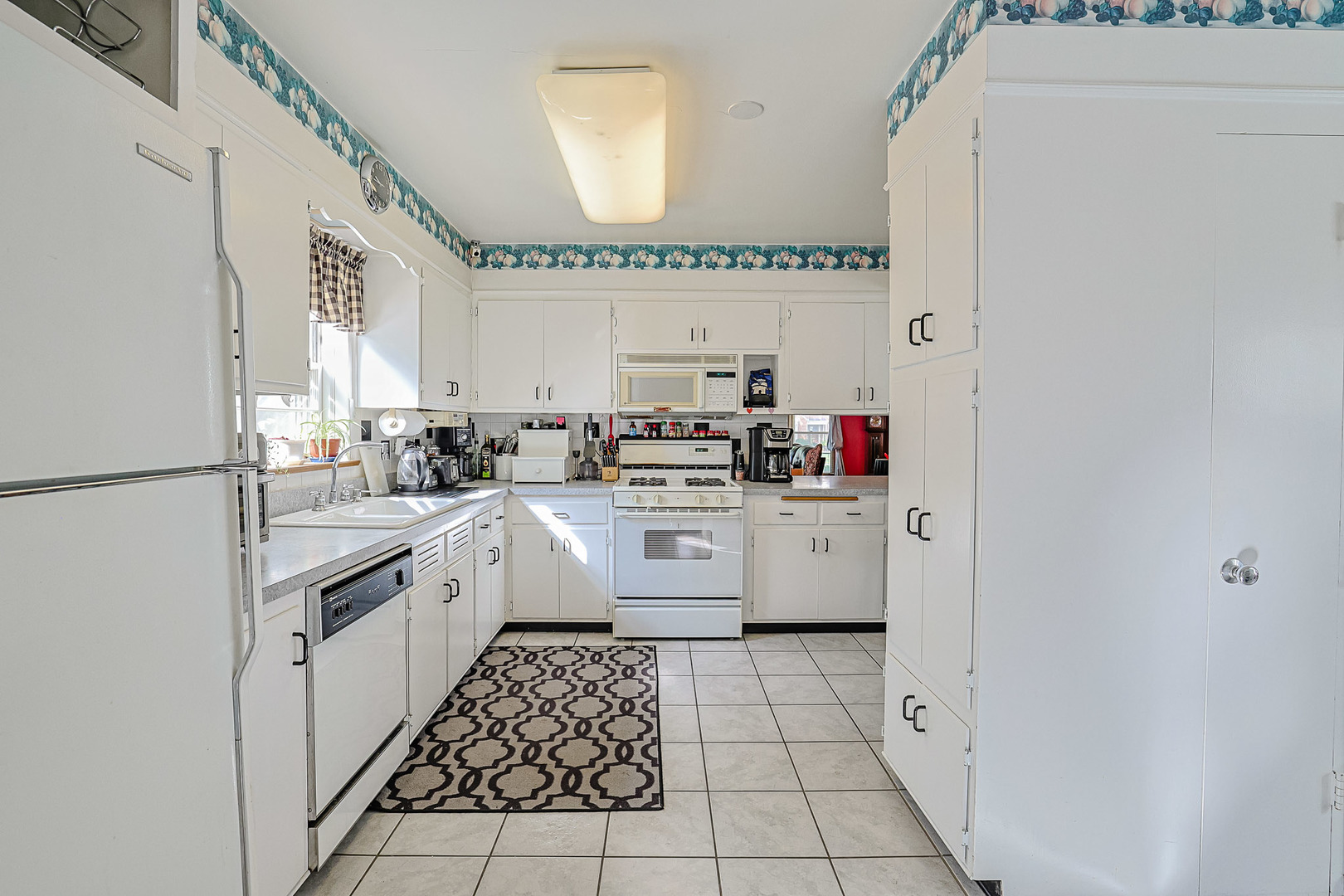 901 S Cumberland Avenue, Park Ridge, IL 60068