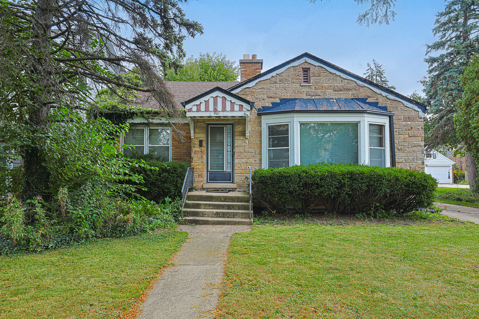 901 S Cumberland Avenue, Park Ridge, IL 60068