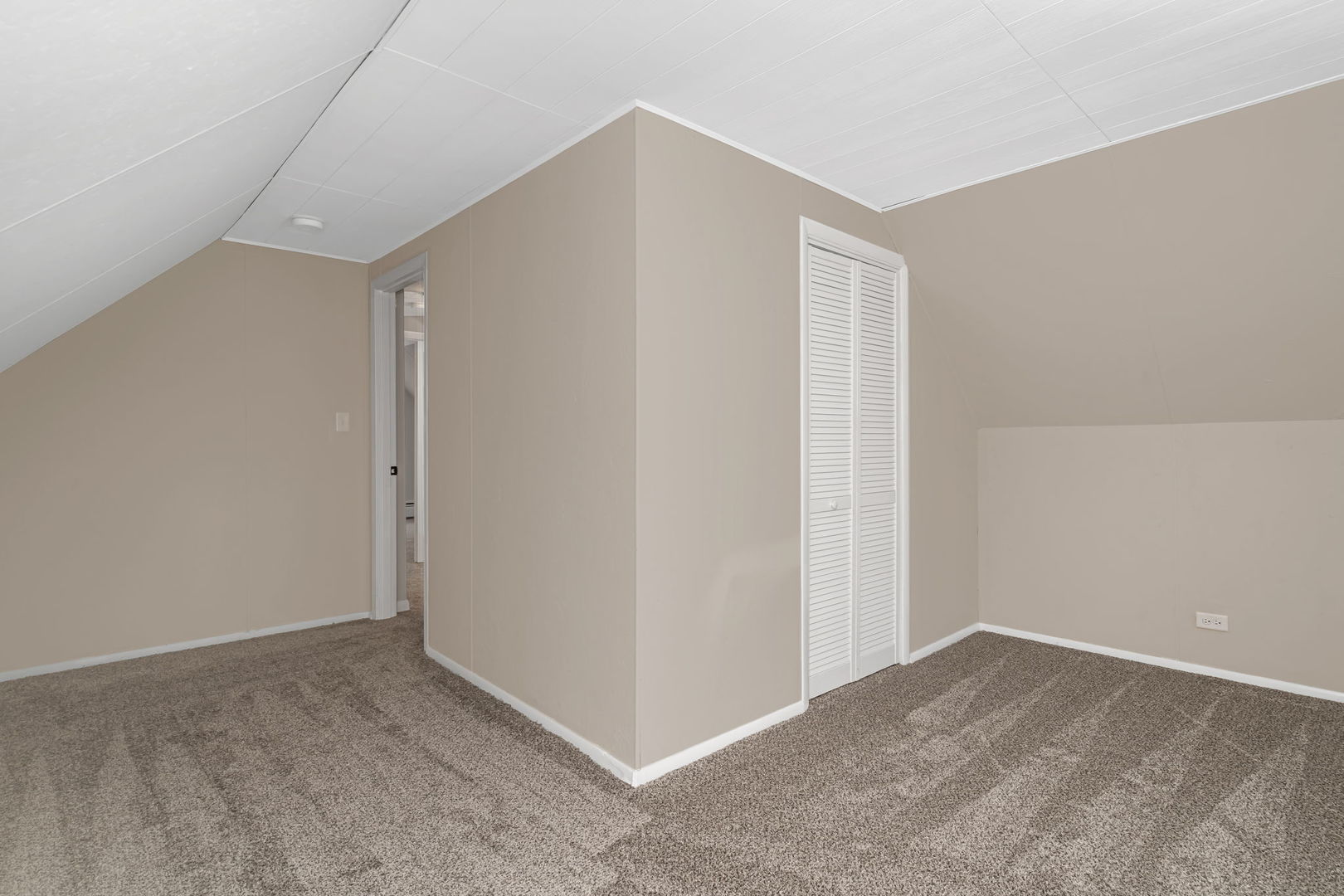 4239 Custer Avenue, Lyons, IL 60534