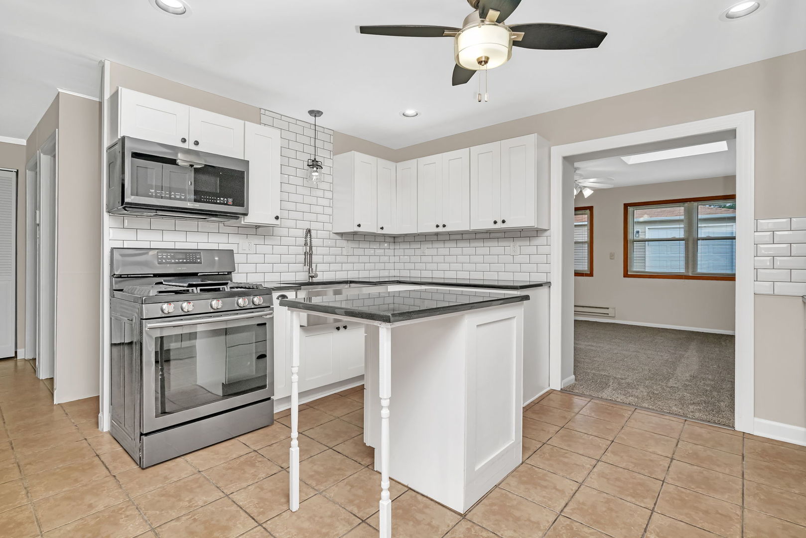 4239 Custer Avenue, Lyons, IL 60534