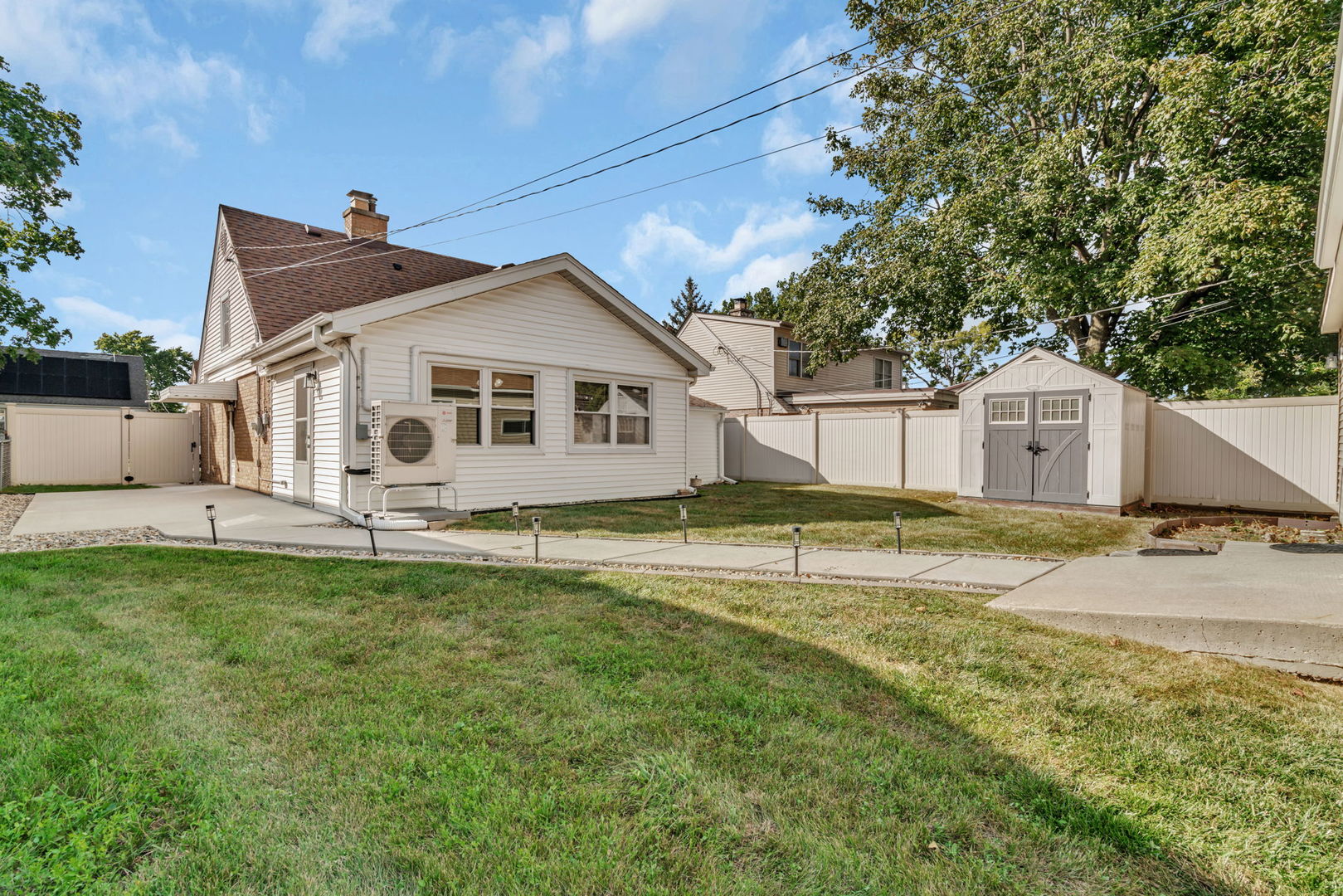 4239 Custer Avenue, Lyons, IL 60534