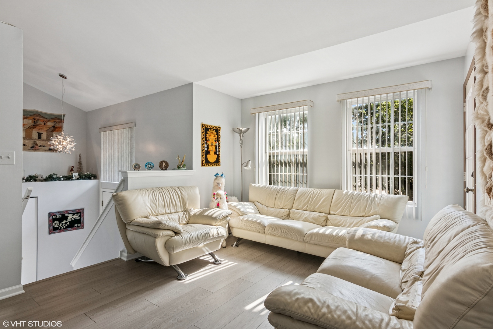 201 HIdden Creek Lane #201, North Aurora, IL 60542