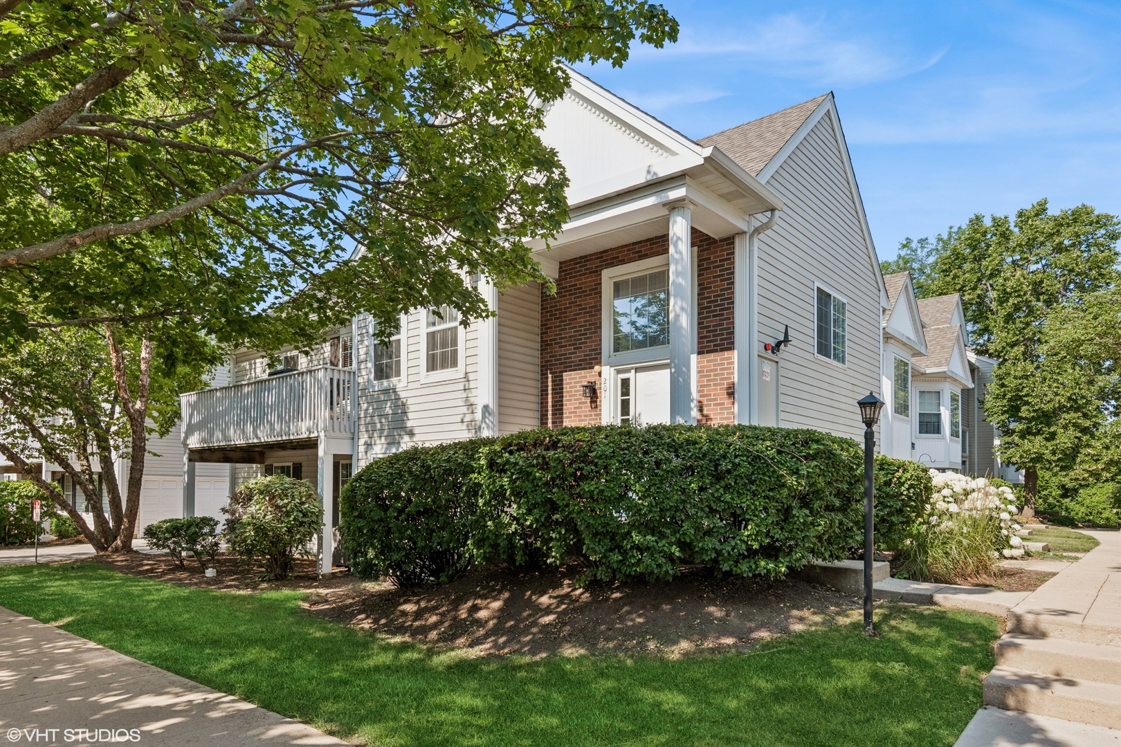 201 HIdden Creek Lane #201, North Aurora, IL 60542