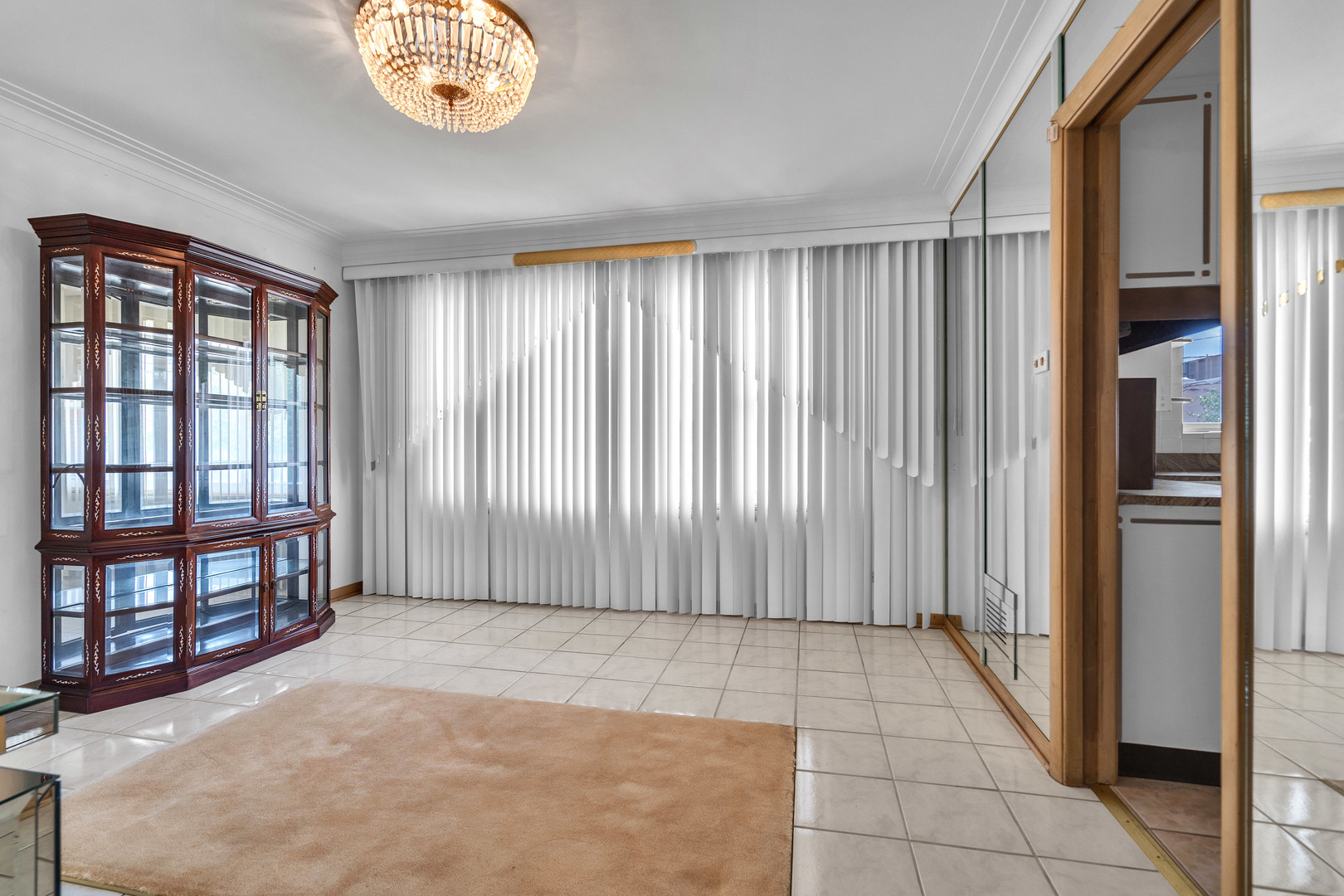 9358 S Claremont Avenue, Chicago, IL 60643