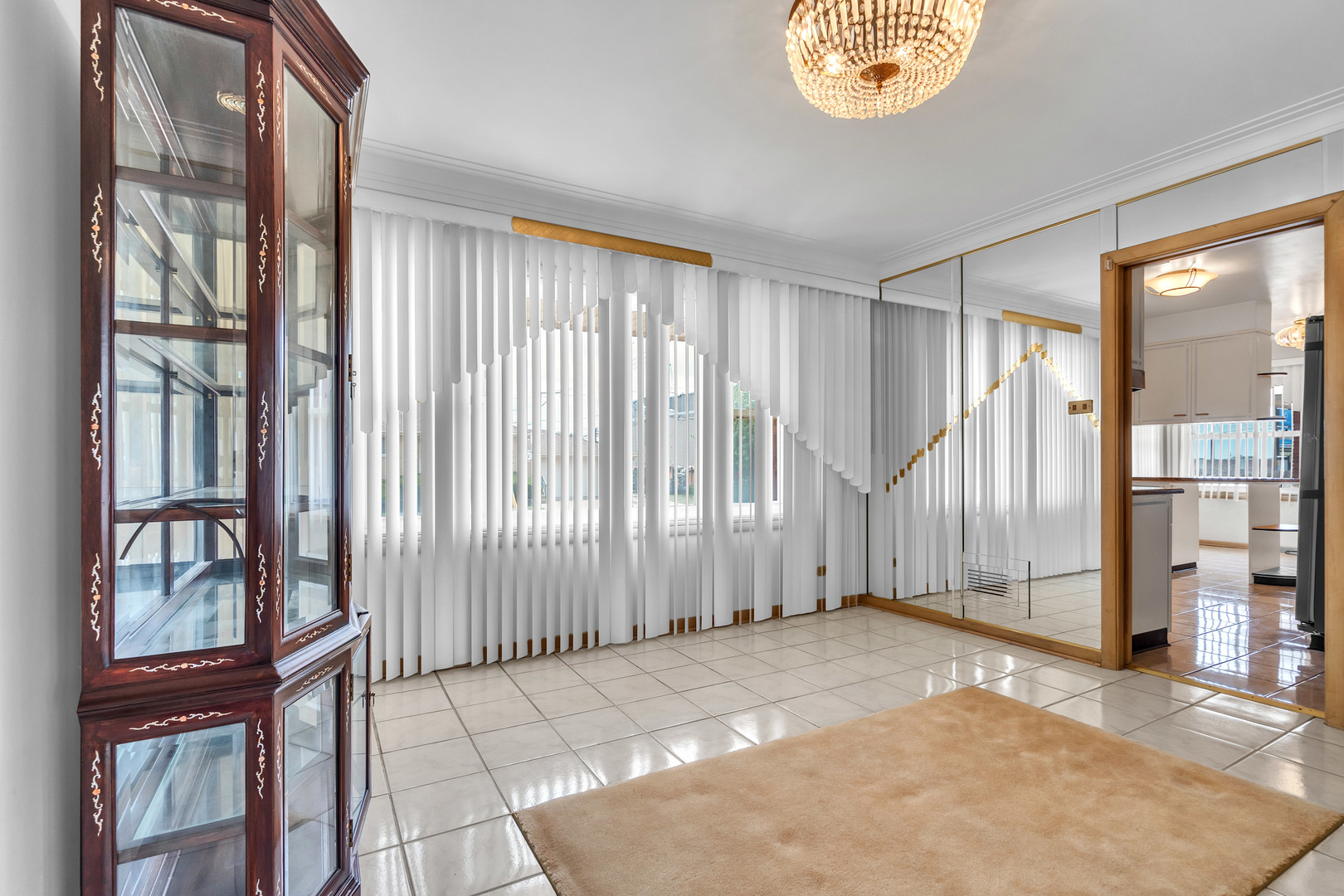 9358 S Claremont Avenue, Chicago, IL 60643