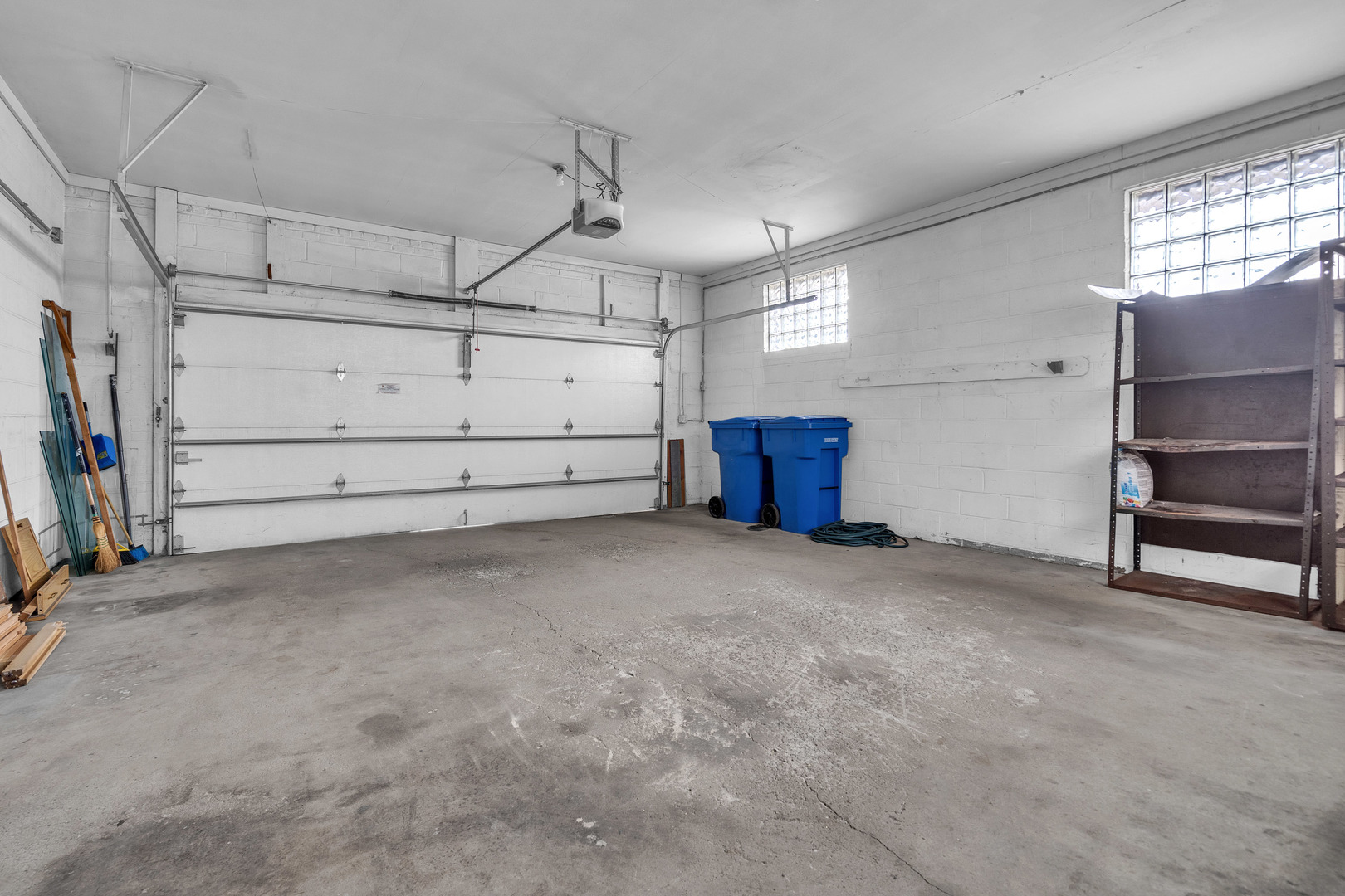 9358 S Claremont Avenue, Chicago, IL 60643