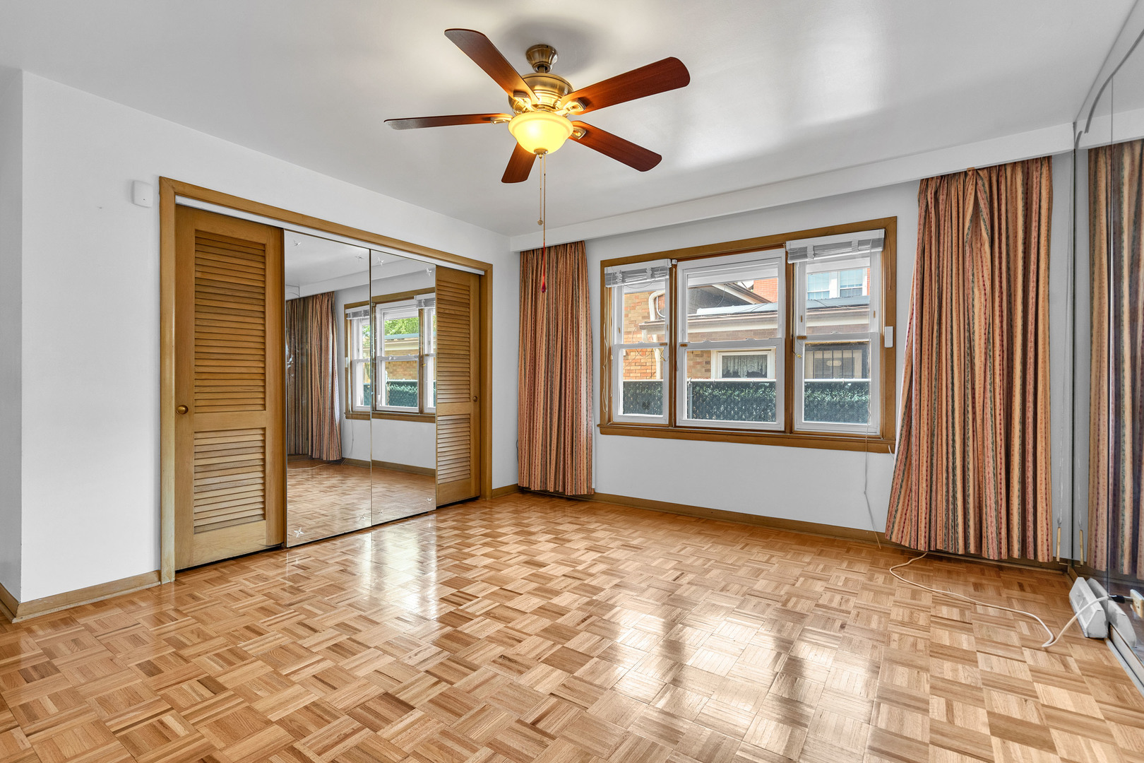 9358 S Claremont Avenue, Chicago, IL 60643