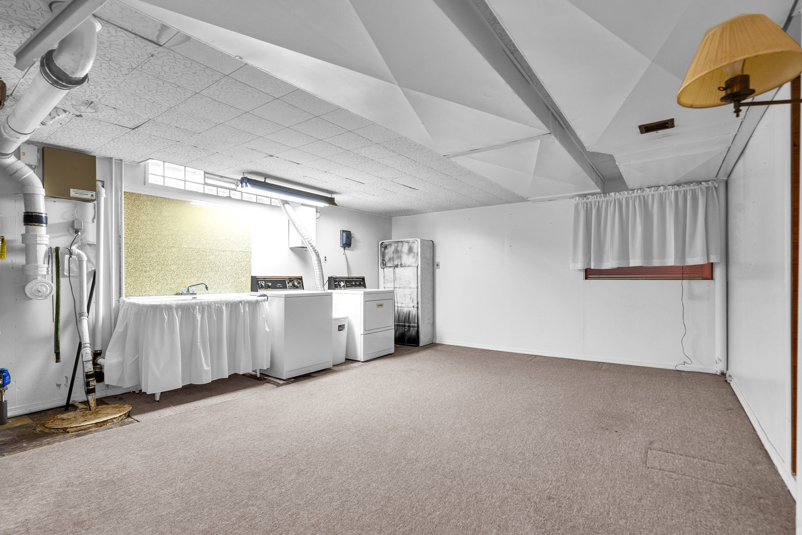 9358 S Claremont Avenue, Chicago, IL 60643