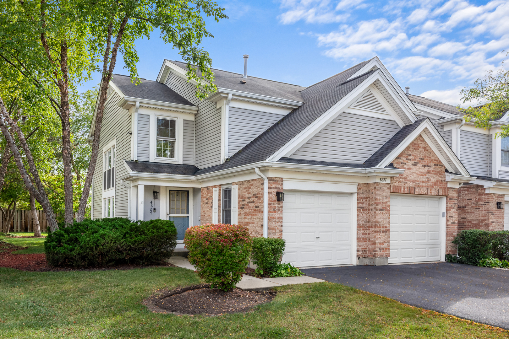 4827 Turnberry Drive, Hoffman Estates, IL 60010