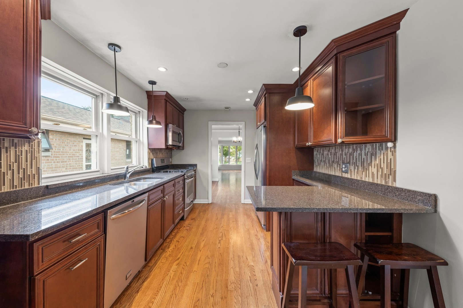 10023 S Fairfield Avenue, Chicago, IL 60655