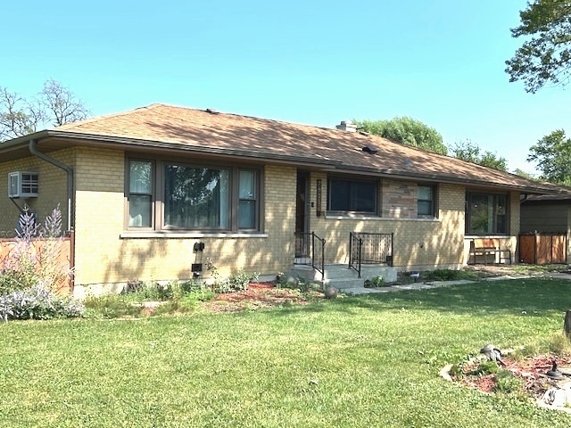 7921 Mobile Avenue, Burbank, IL 60459