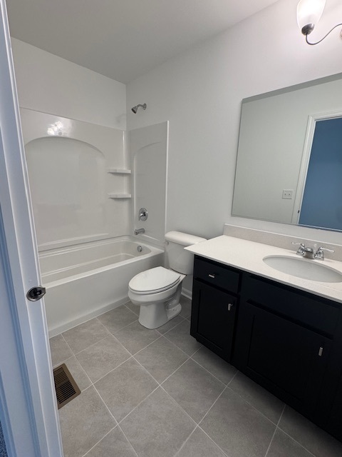 1490 Blaine Street, Des Plaines, IL 60018