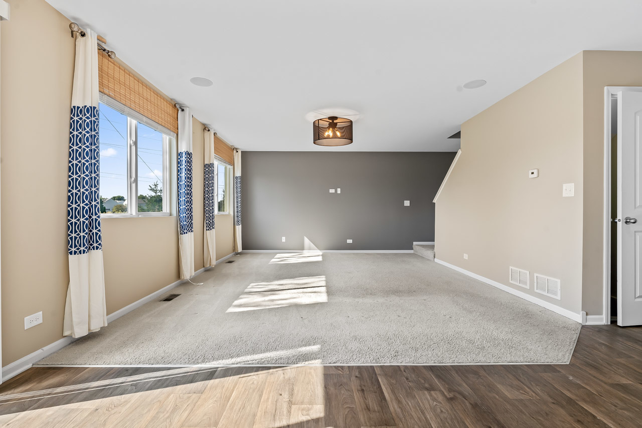 1515 Staghorn Drive, Joliet, IL 60431