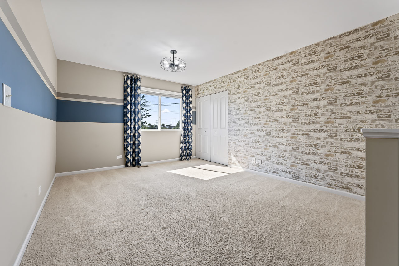 1515 Staghorn Drive, Joliet, IL 60431