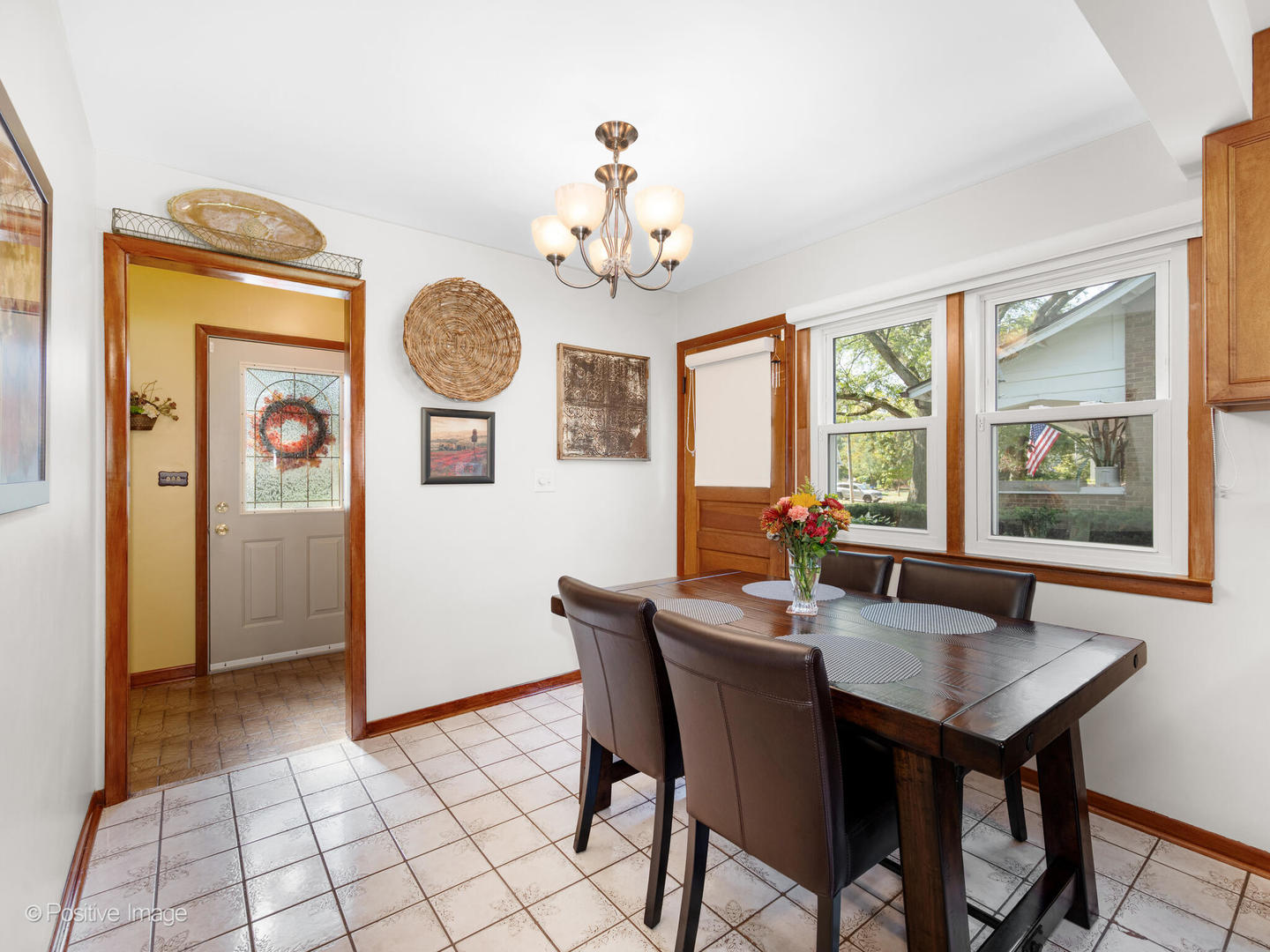 325 E York Avenue, West Chicago, IL 60185