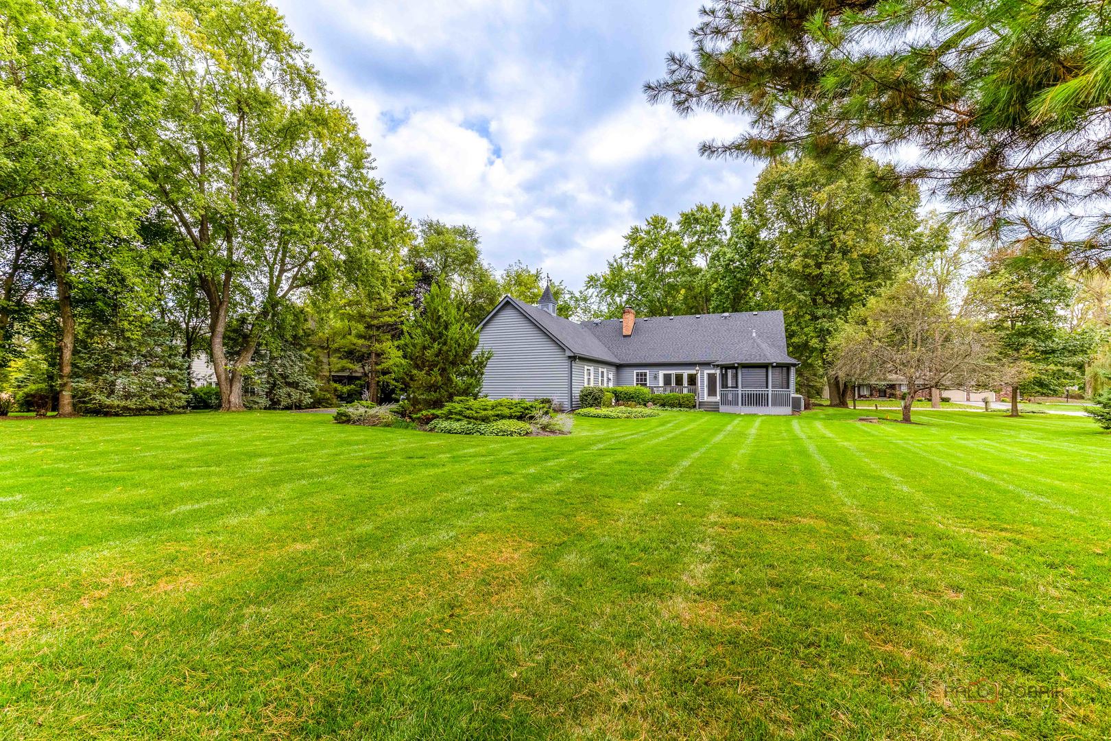 414 Brookmont Lane, Barrington, IL 60010