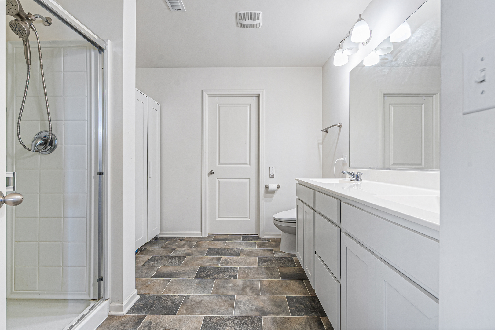 514 S Stone Bluff Drive, Romeoville, IL 60446