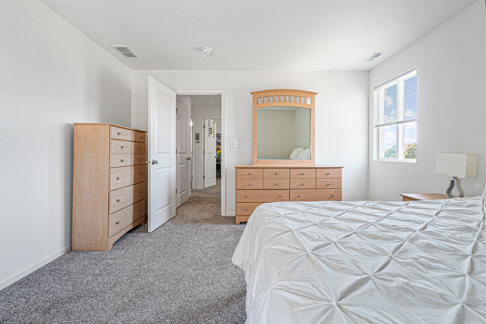 514 S Stone Bluff Drive, Romeoville, IL 60446