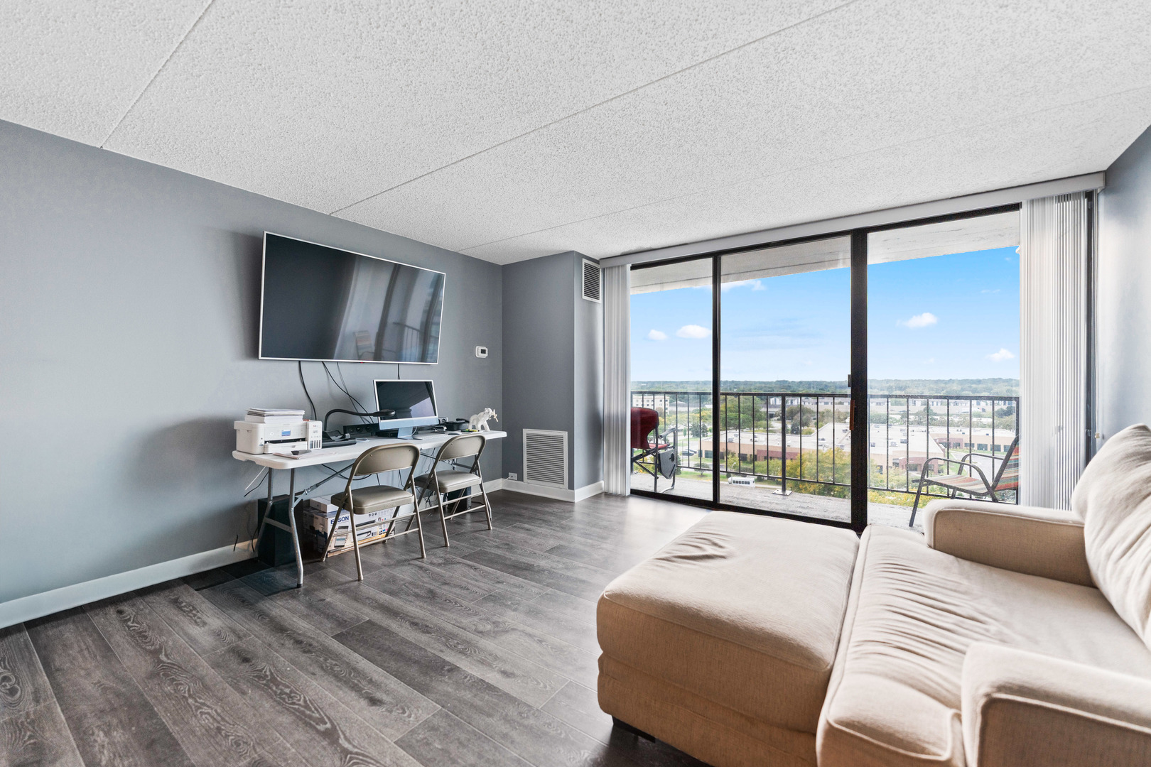 2005 S Finley Road #1102, Lombard, IL 60148