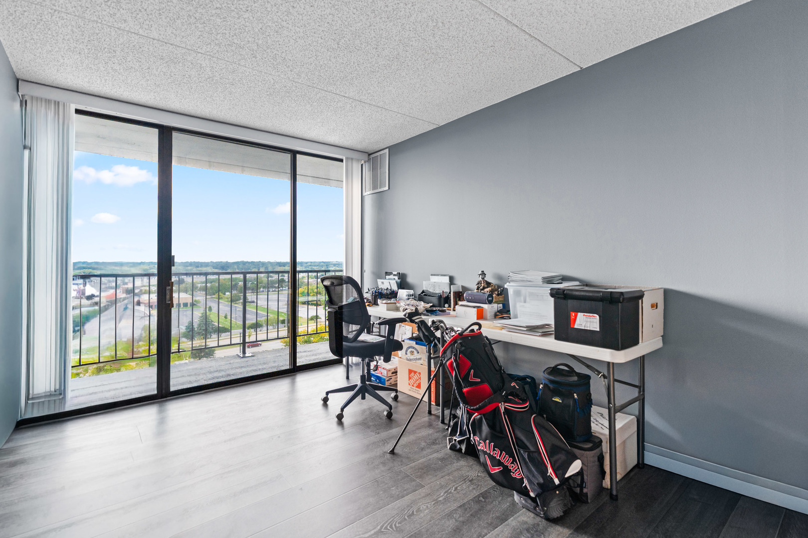 2005 S Finley Road #1102, Lombard, IL 60148