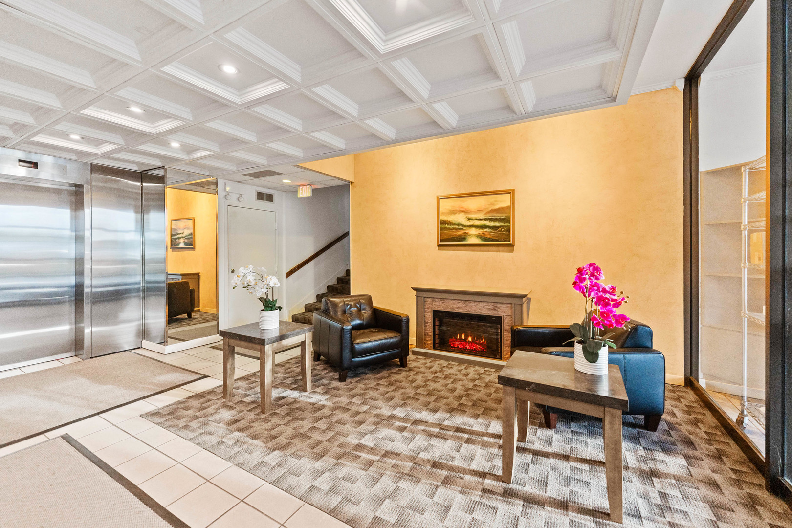 2005 S Finley Road #1102, Lombard, IL 60148