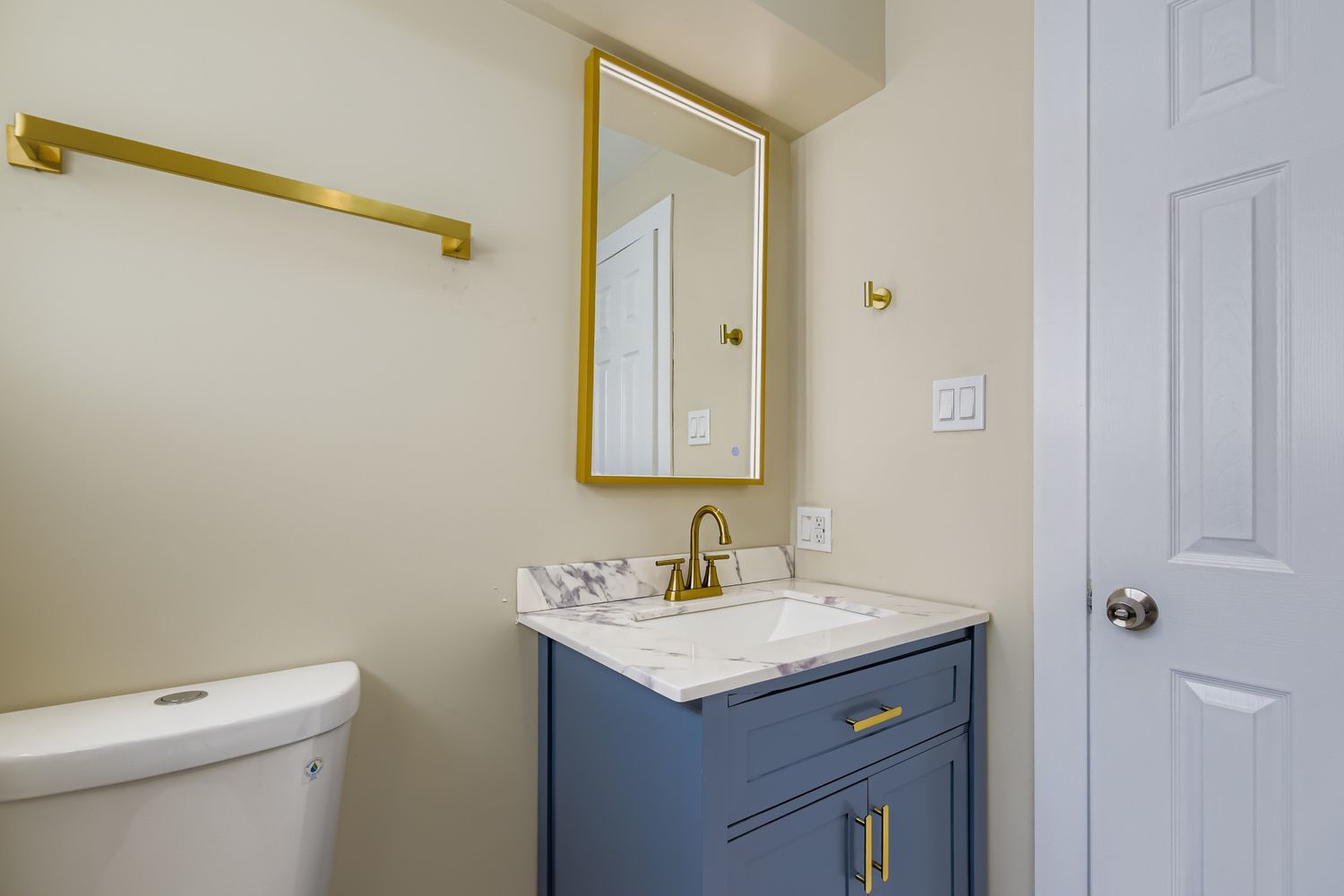 10046 S Prairie Avenue, Chicago, IL 60628