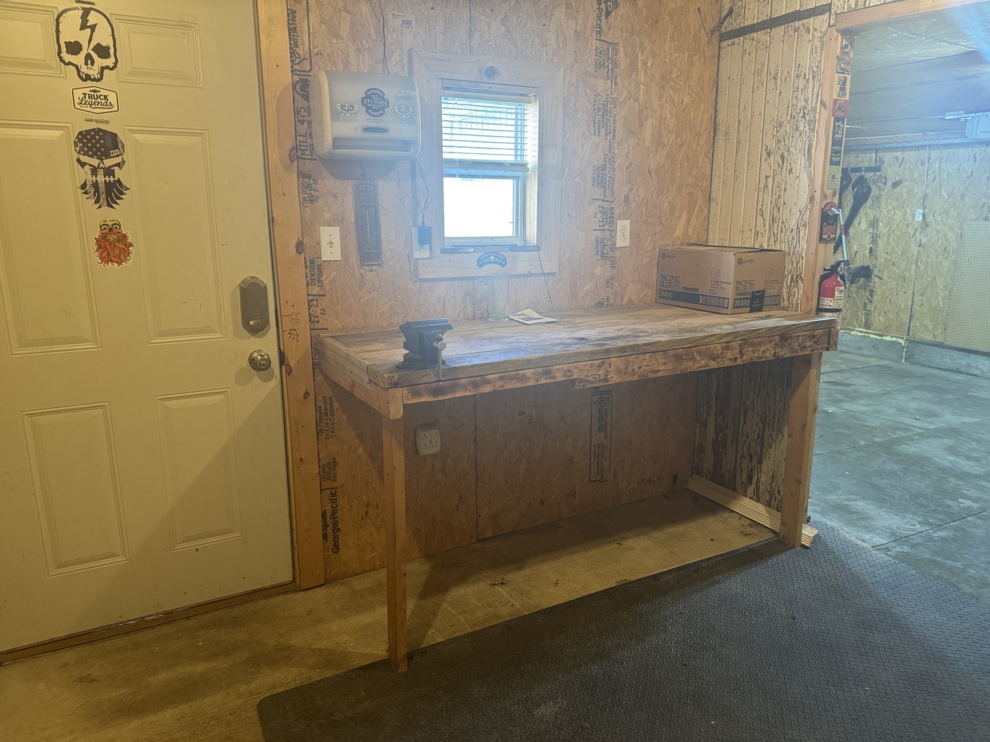 219 S Jackson Street, Clinton, IL 61727