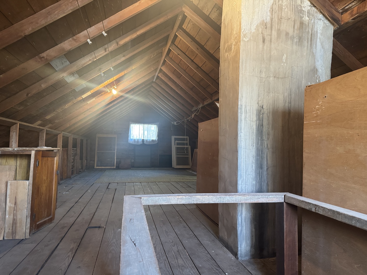 219 S Jackson Street, Clinton, IL 61727