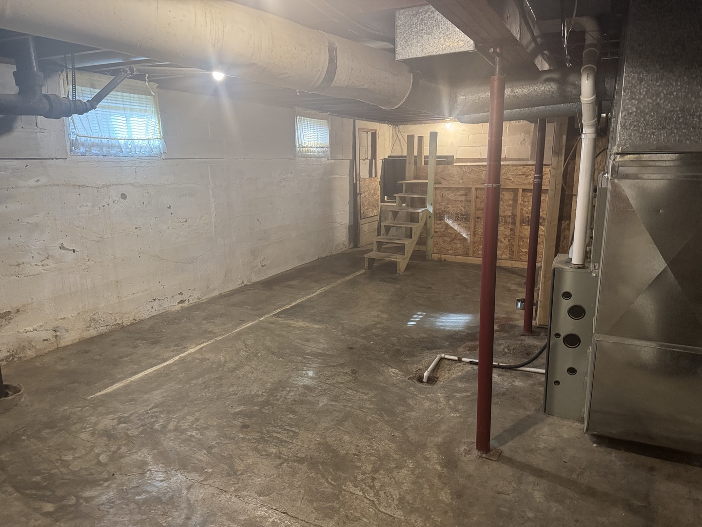 219 S Jackson Street, Clinton, IL 61727