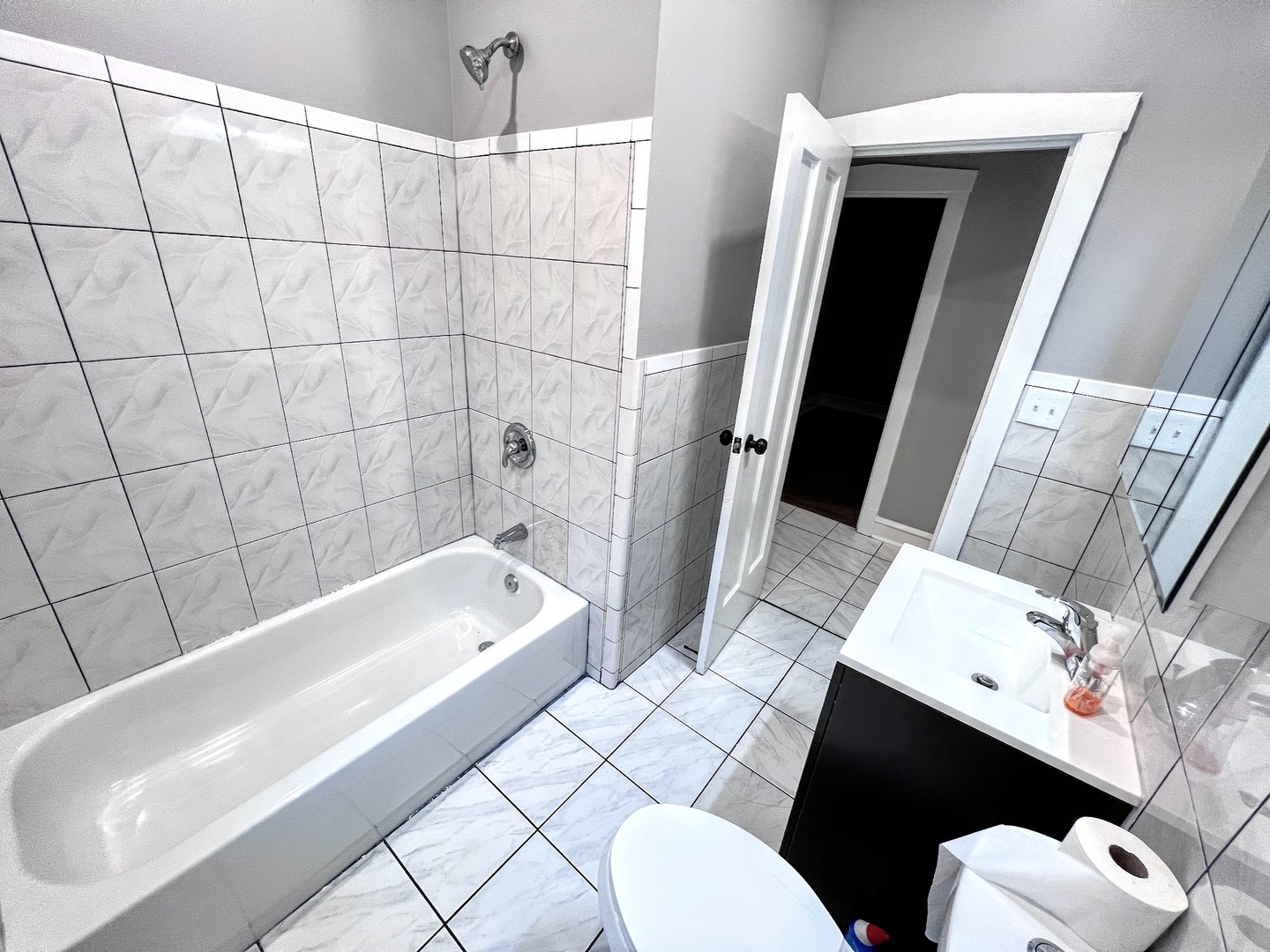 4838 W Addison Street #1, Chicago, IL 60641