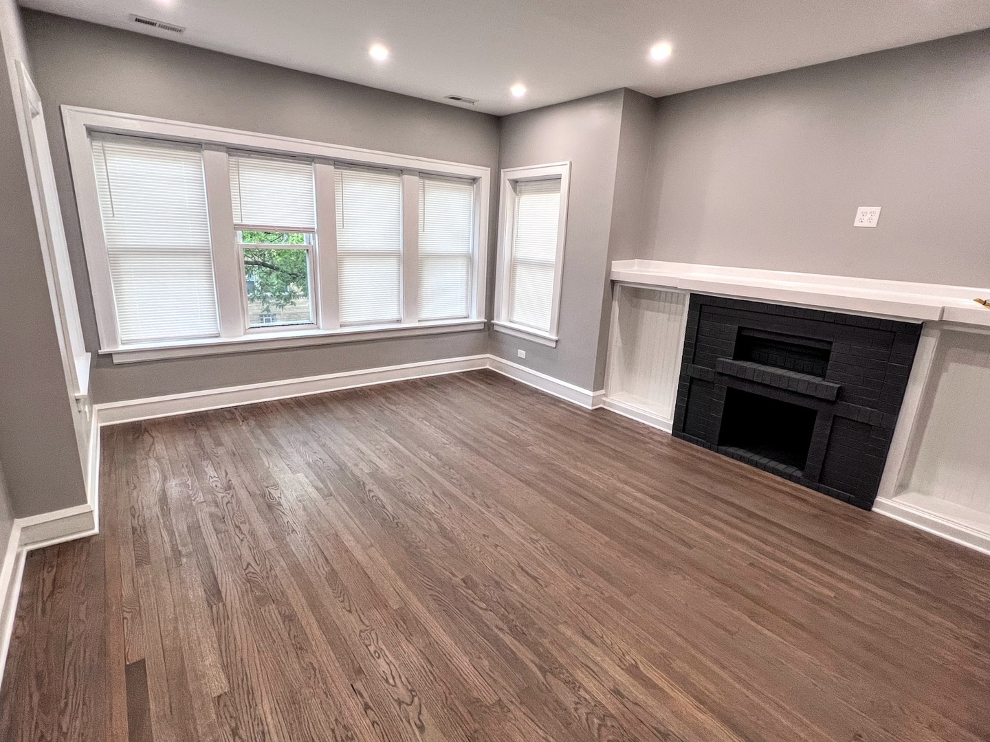 4838 W Addison Street #1, Chicago, IL 60641