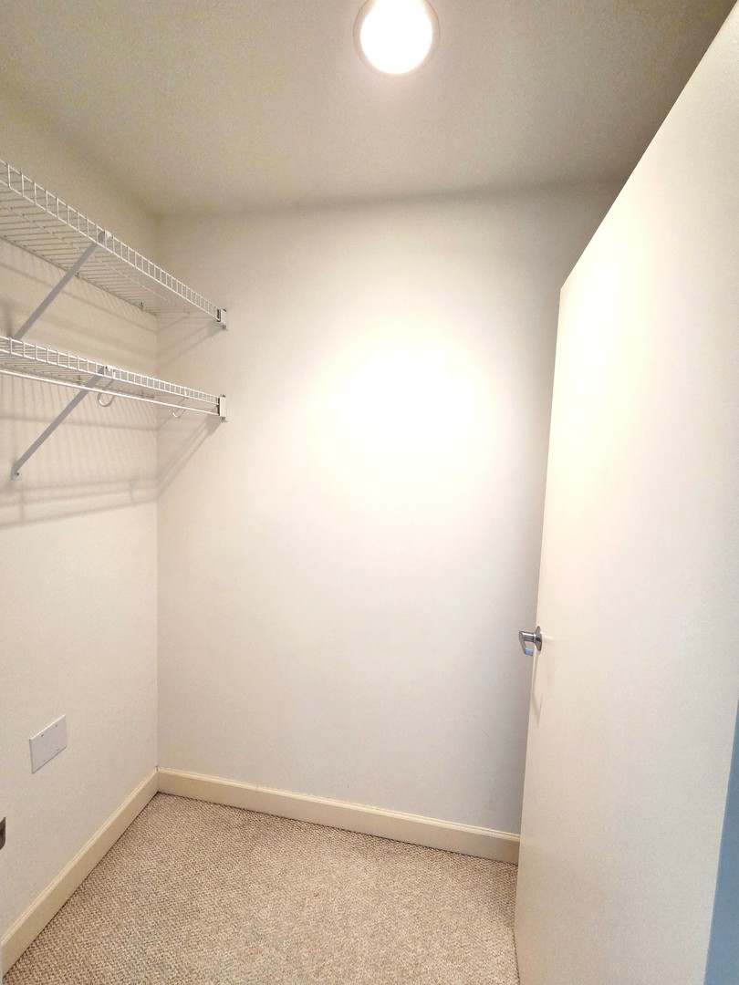 1925 Lake Avenue #318, Wilmette, IL 60091