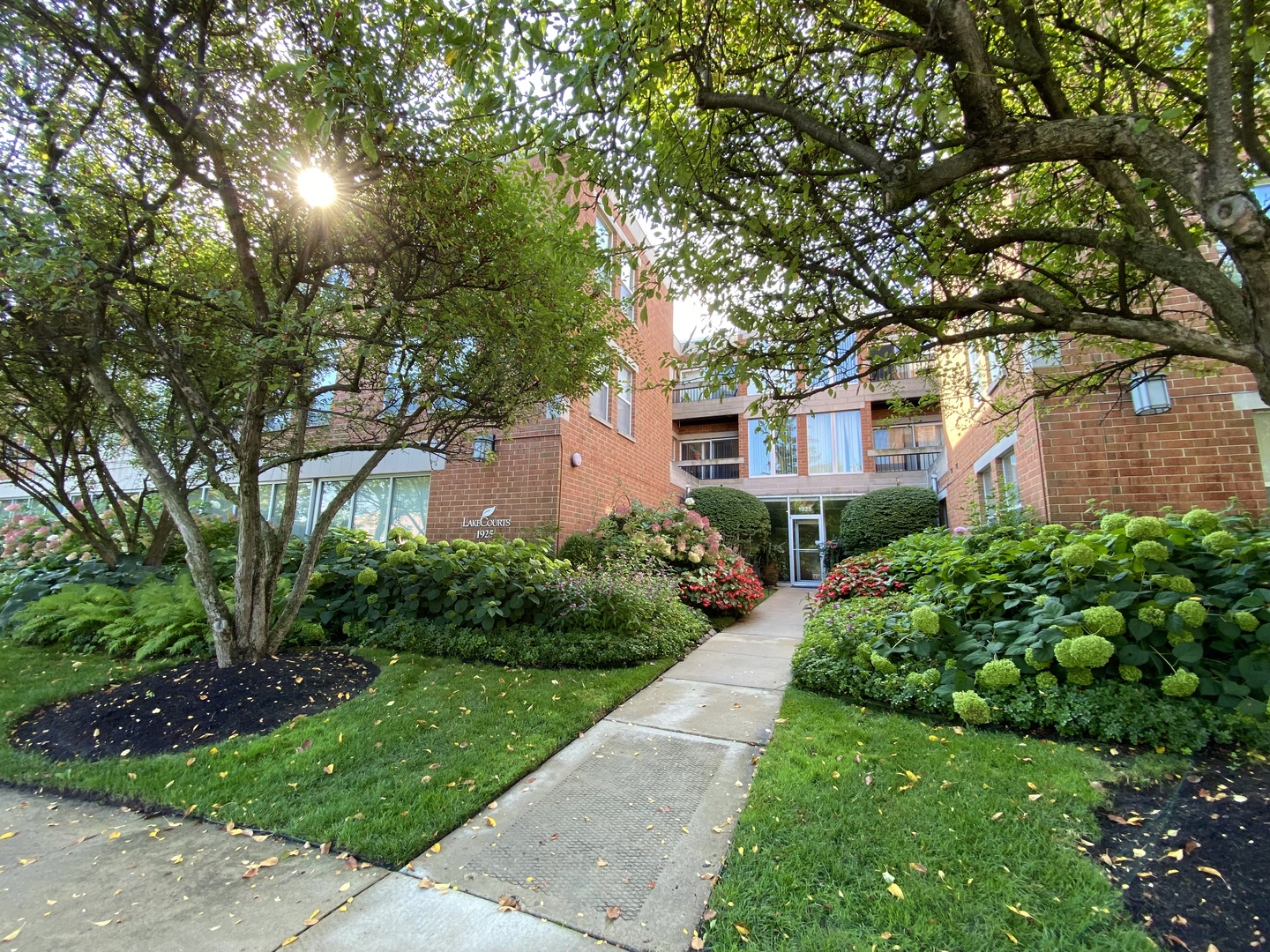 1925 Lake Avenue #318, Wilmette, IL 60091