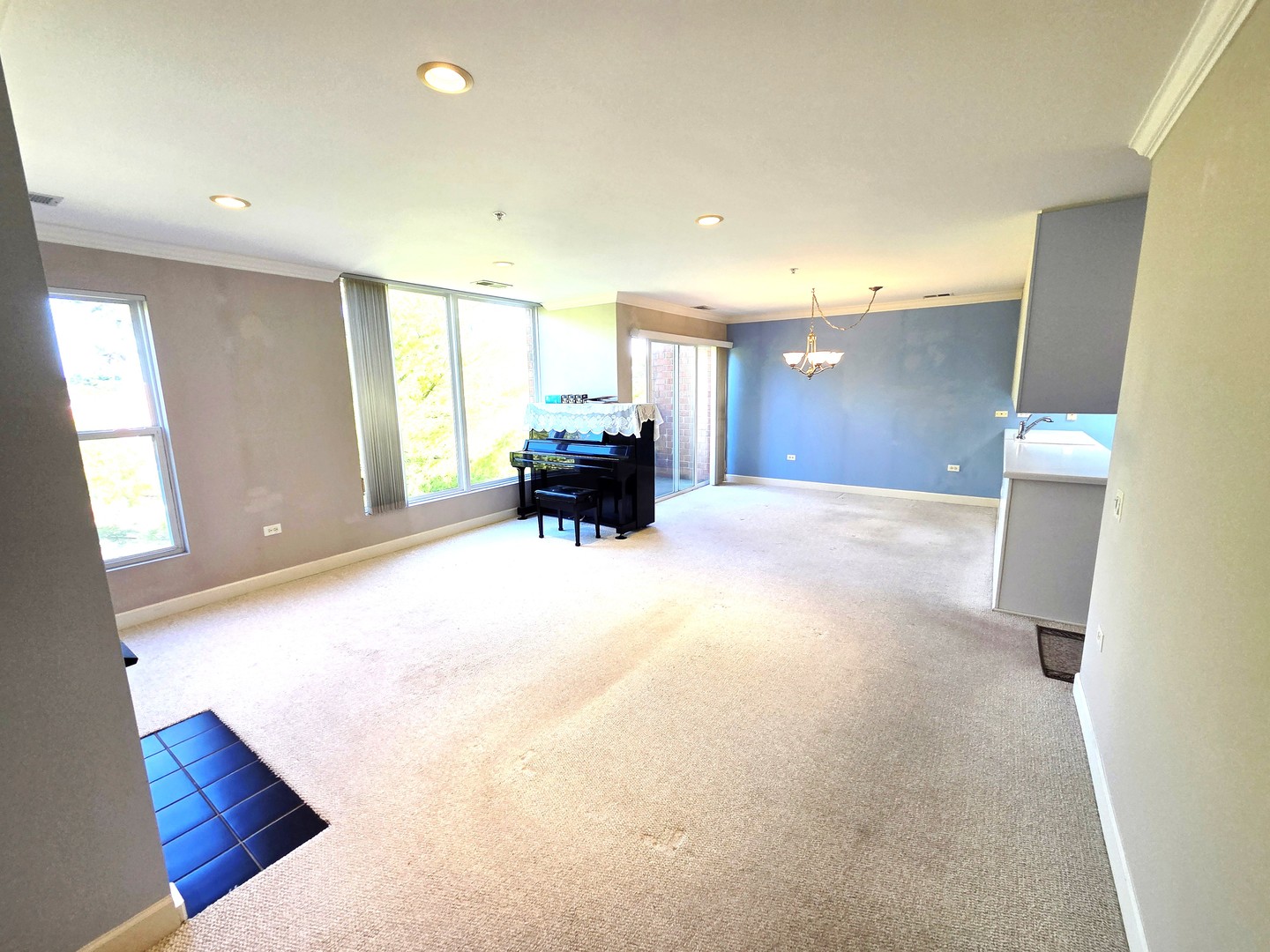 1925 Lake Avenue #318, Wilmette, IL 60091