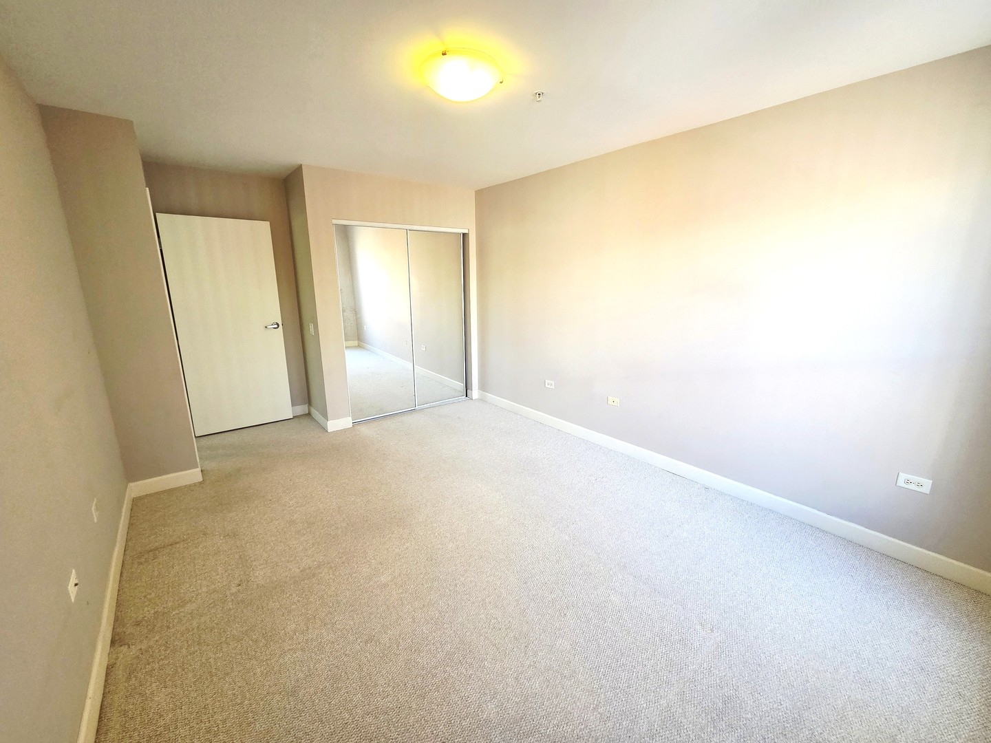 1925 Lake Avenue #318, Wilmette, IL 60091