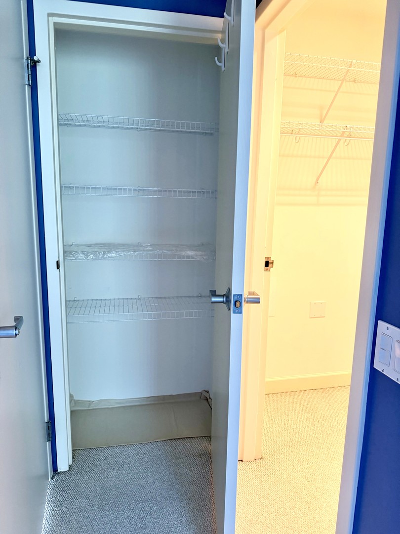 1925 Lake Avenue #318, Wilmette, IL 60091