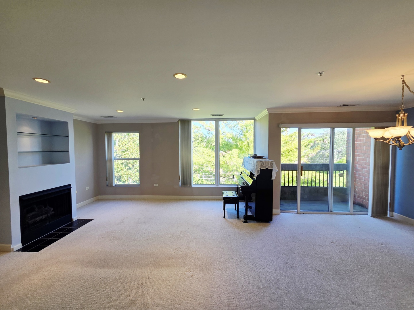 1925 Lake Avenue #318, Wilmette, IL 60091