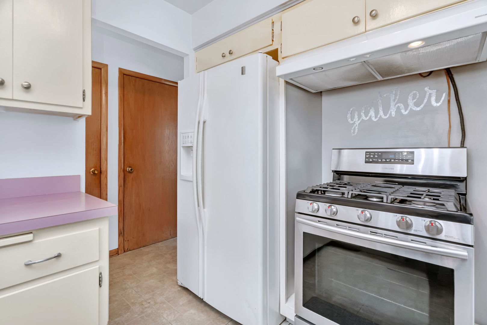 8844 S Francisco Avenue, Evergreen Park, IL 60805