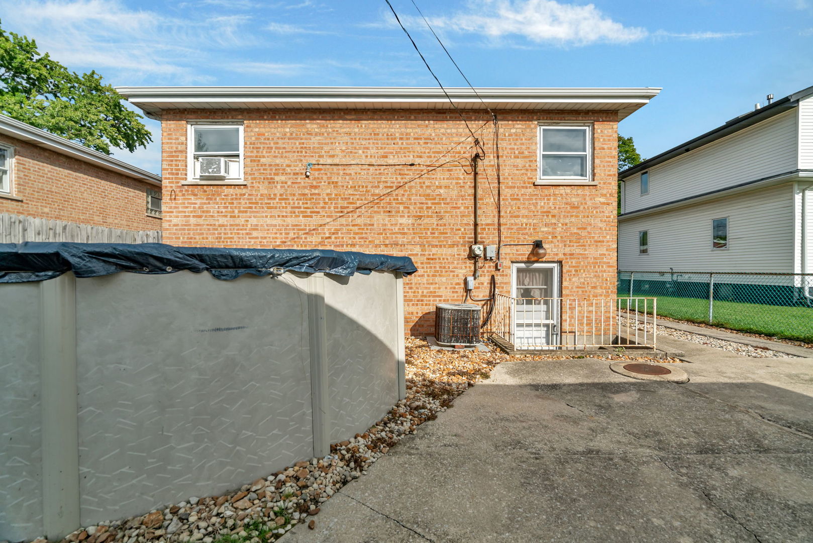 8844 S Francisco Avenue, Evergreen Park, IL 60805