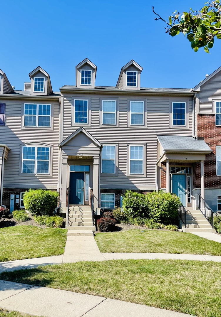 42 village station Lane, Grayslake, IL 60030