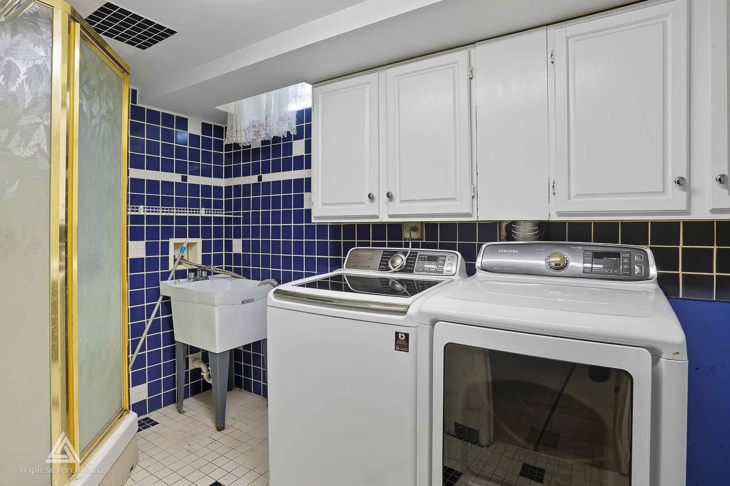243 Washington Square, Wood Dale, IL 60191