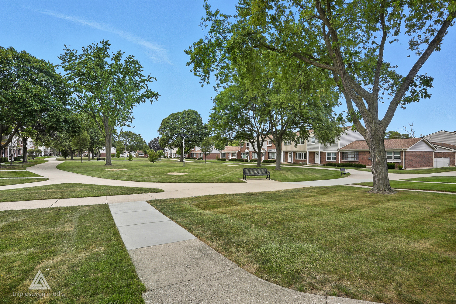 243 Washington Square, Wood Dale, IL 60191
