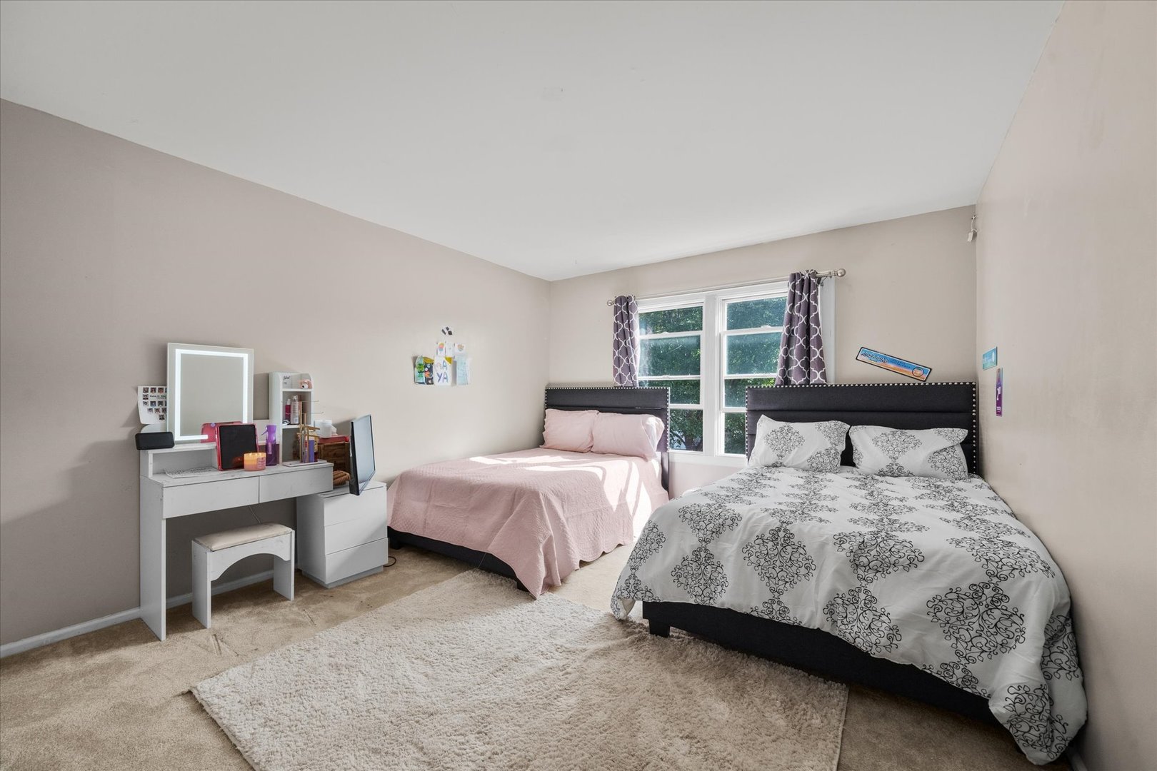 2780 Carriage Way, Aurora, IL 60504